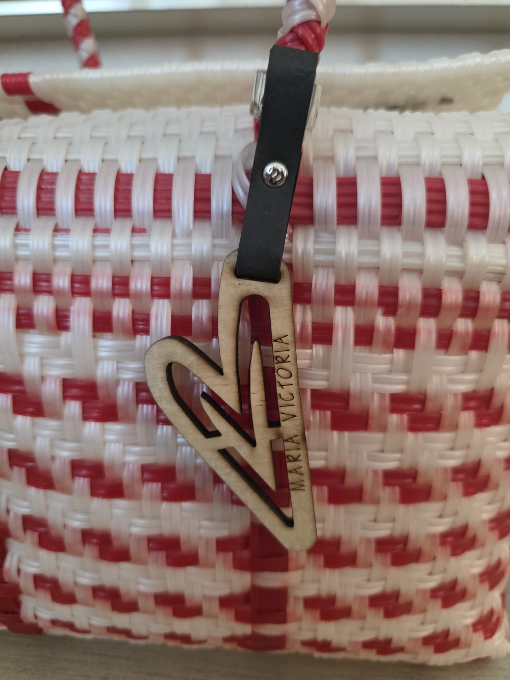 Red & White Woven Tote Bag with Braided Handles Rare Hard To Find - Picture 2 of 9